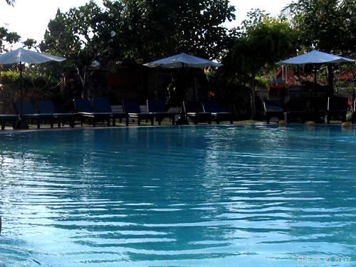 Бали бассейн
