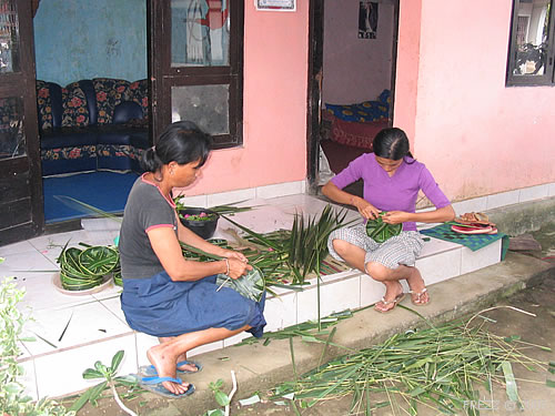Бали. Плетение корзин
