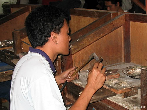 Бали. Изготовление серебрянных украшений