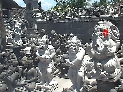 Парковая скульптура на Бали