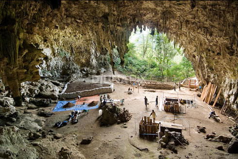 Пещера, где были найдены останки хоббита Флореса
