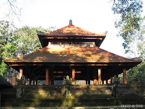 Индуистский храм, коих множество на Бали