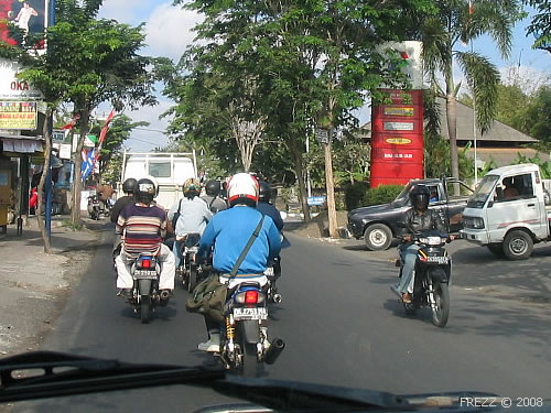 Одна из улиц на Бали